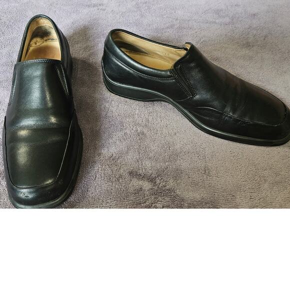Bruno Magli Slip on Loafer Men's Size 7.5 Black Leather *Flawed‎ - Picture 1 of 9